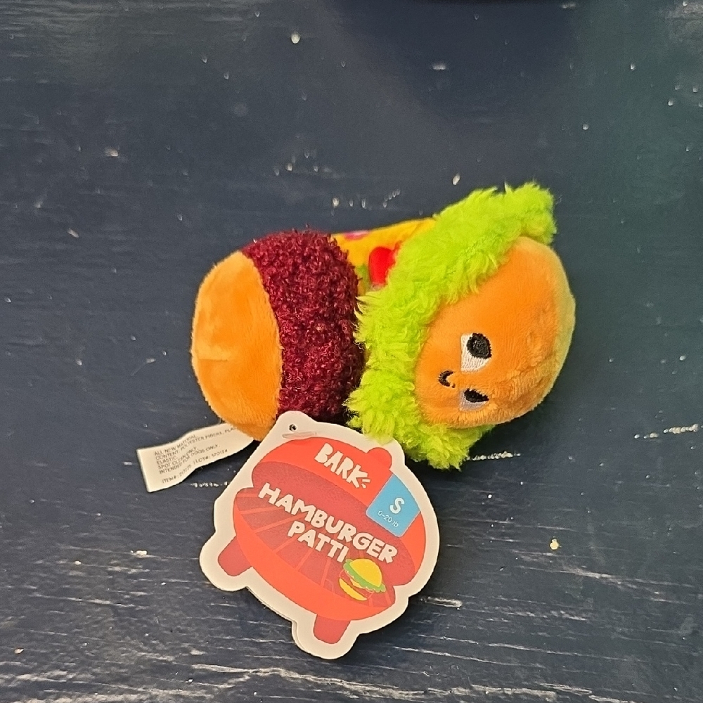 Bark Hamburger Patti Plush Dog Toy NWT‎ Size Small 0-20 Pounds